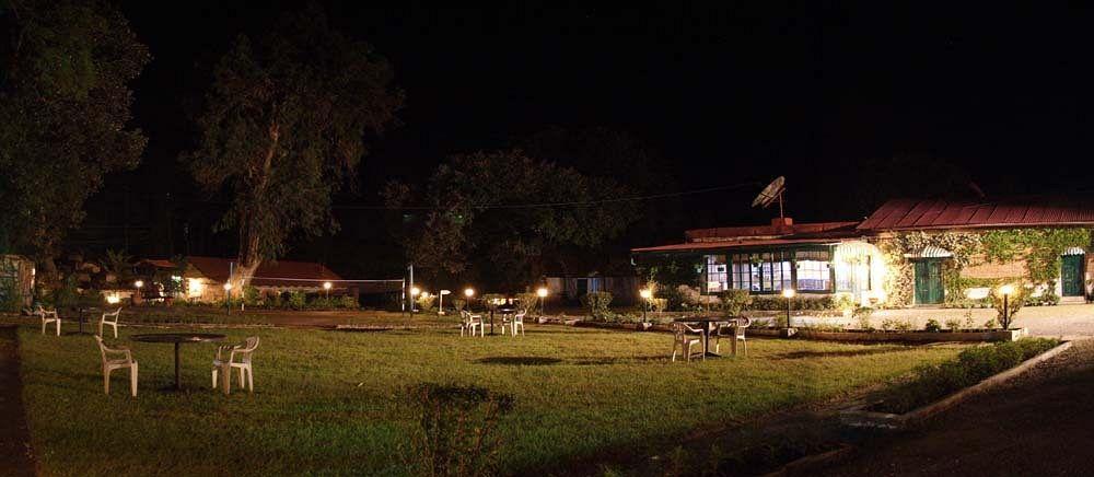 West View Hotel Раникет Екстериор снимка