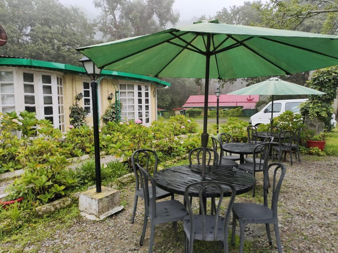 West View Hotel Раникет Екстериор снимка