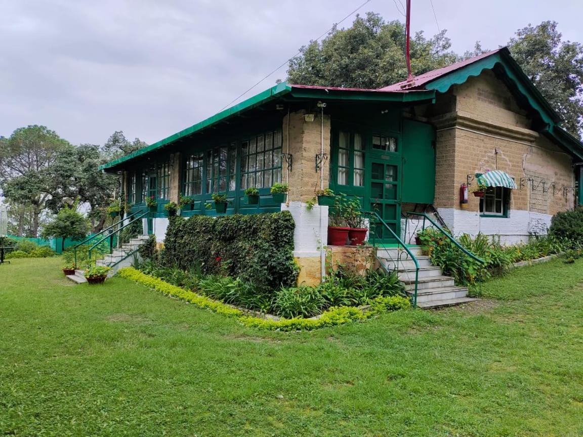 West View Hotel Раникет Екстериор снимка