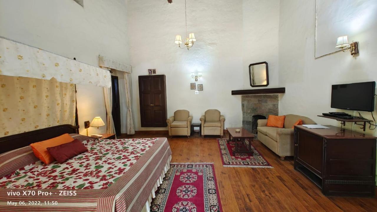 West View Hotel Раникет Екстериор снимка