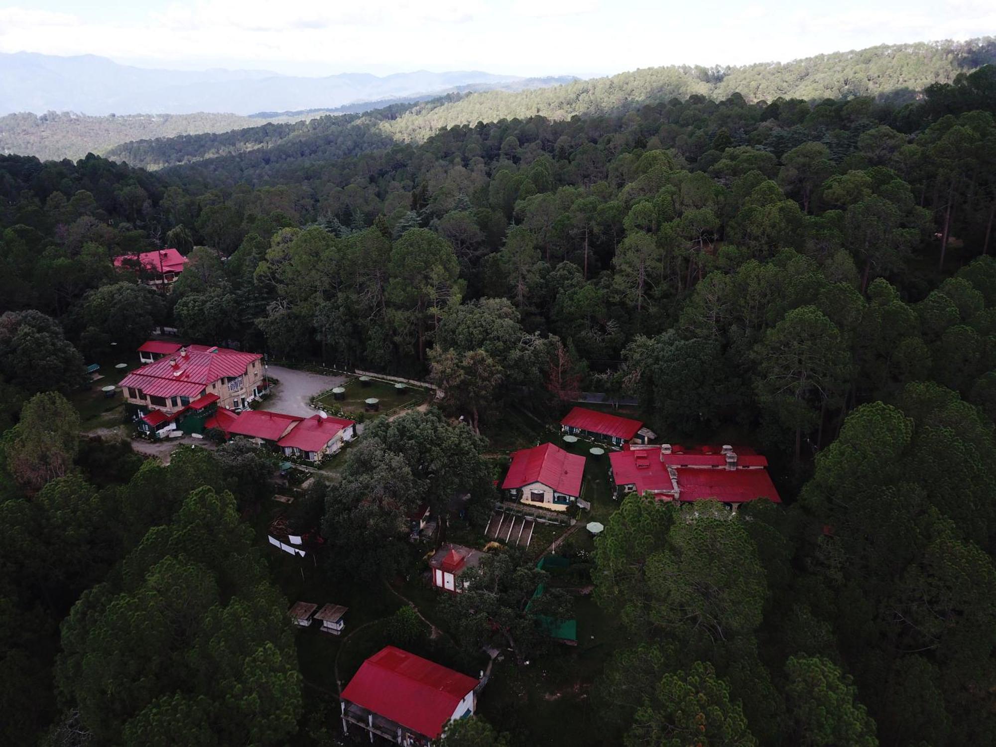 West View Hotel Раникет Екстериор снимка